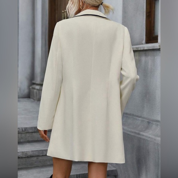 SOLD✨ White / ivory button down women’s jacket large - Picture 4 of 8